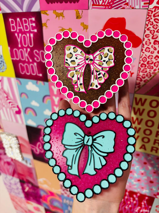 Heart Bow W/ Pearls Freshie